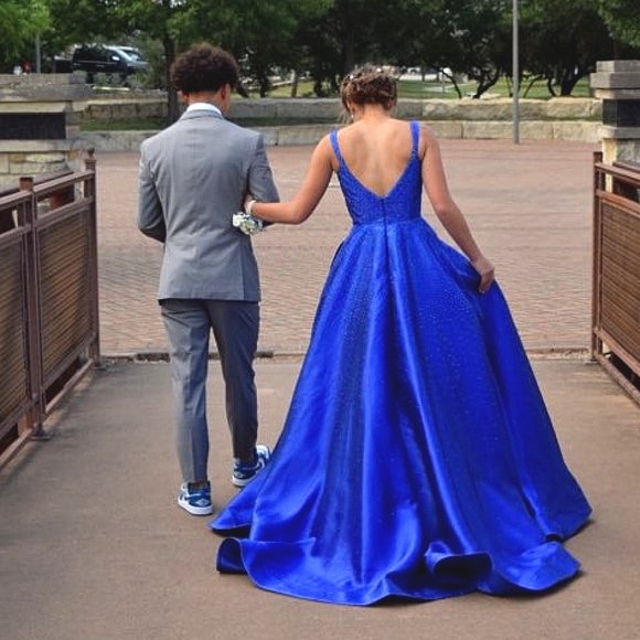 Sherri Hill prom ball gown - Picture 3 of 7